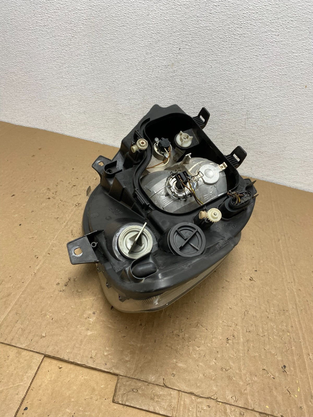 2007 to 2013 Mercedes Sprinter Headlight Left Driver Side Halogen AC7255 DW7