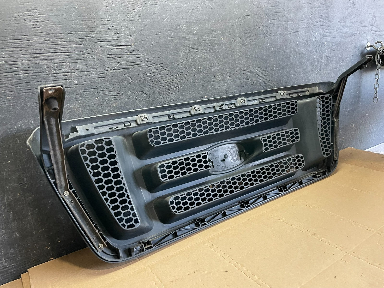 2004 to 2008 Ford F150 F-150 Front Upper Grill Grille OEM aa6182 DG5