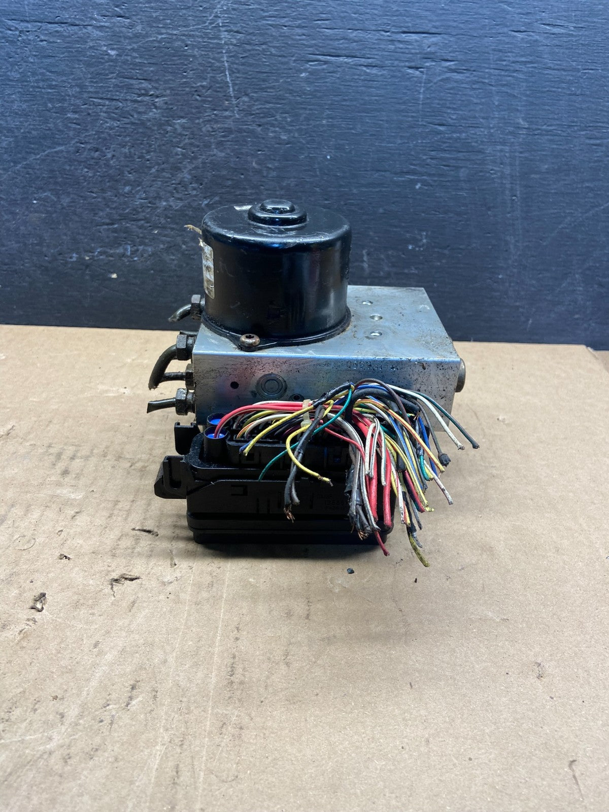 2003 - 2009 Jaguar ABS Antilock Brake Pump Module AF9351 DG3