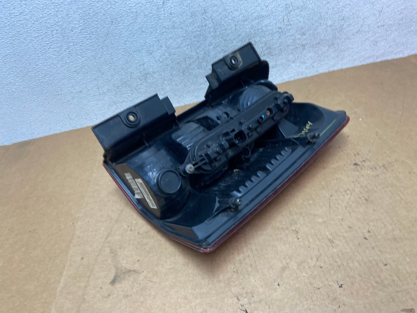 2008 to 2012 Jeep Liberty Left Driver Side Lh Tail Light AE3144 LK6
