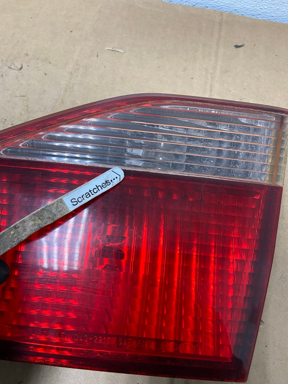 1998 to 2000 Honda Accord Right Passenger Side Inner Tail Light AC8651 LK4
