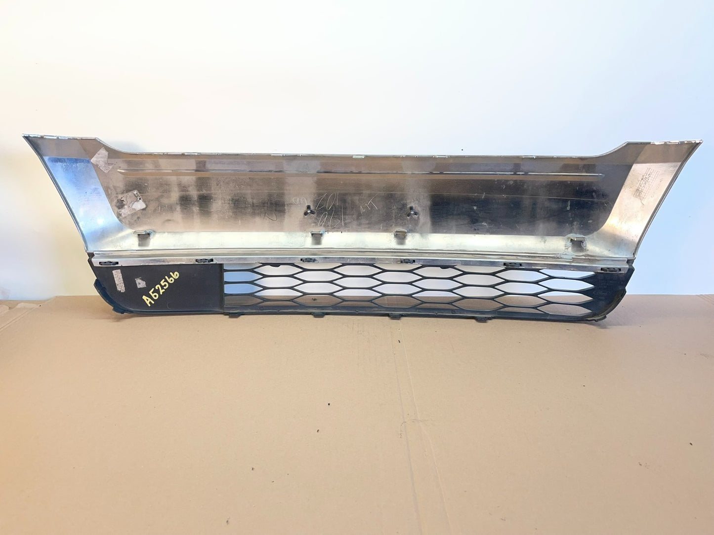 2011 to 2014 Ford Edge Front Lower Chrome Grille Cover Moulding AG2566 MS3