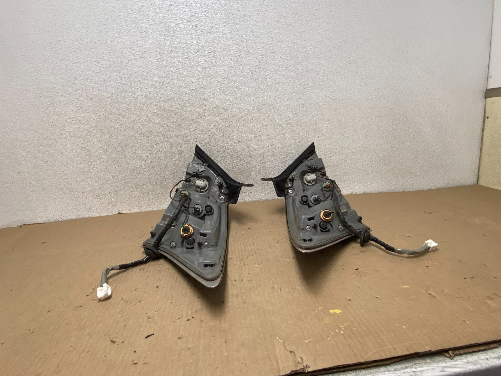 2009 2010 2011 Nissan Maxima Left+Right Side Tail lights AG7990 DW11