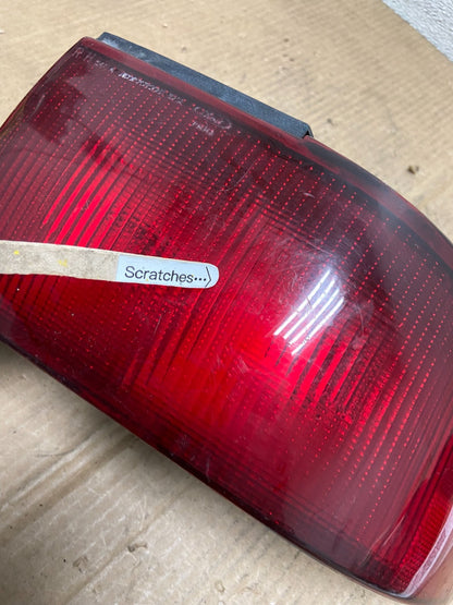 1993 - 1995 Mercury Sable RH Passenger Right Side Tail Light AA64113
