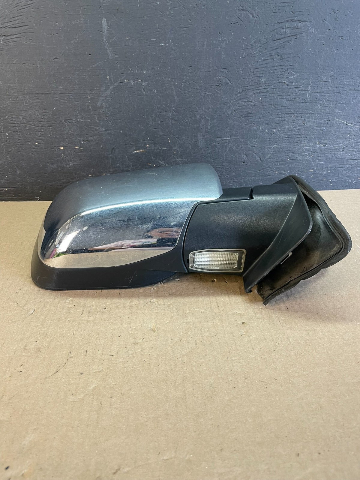 2004-2013 Infiniti QX56 Right Passenger View Heated Mirror AE1141 DW3