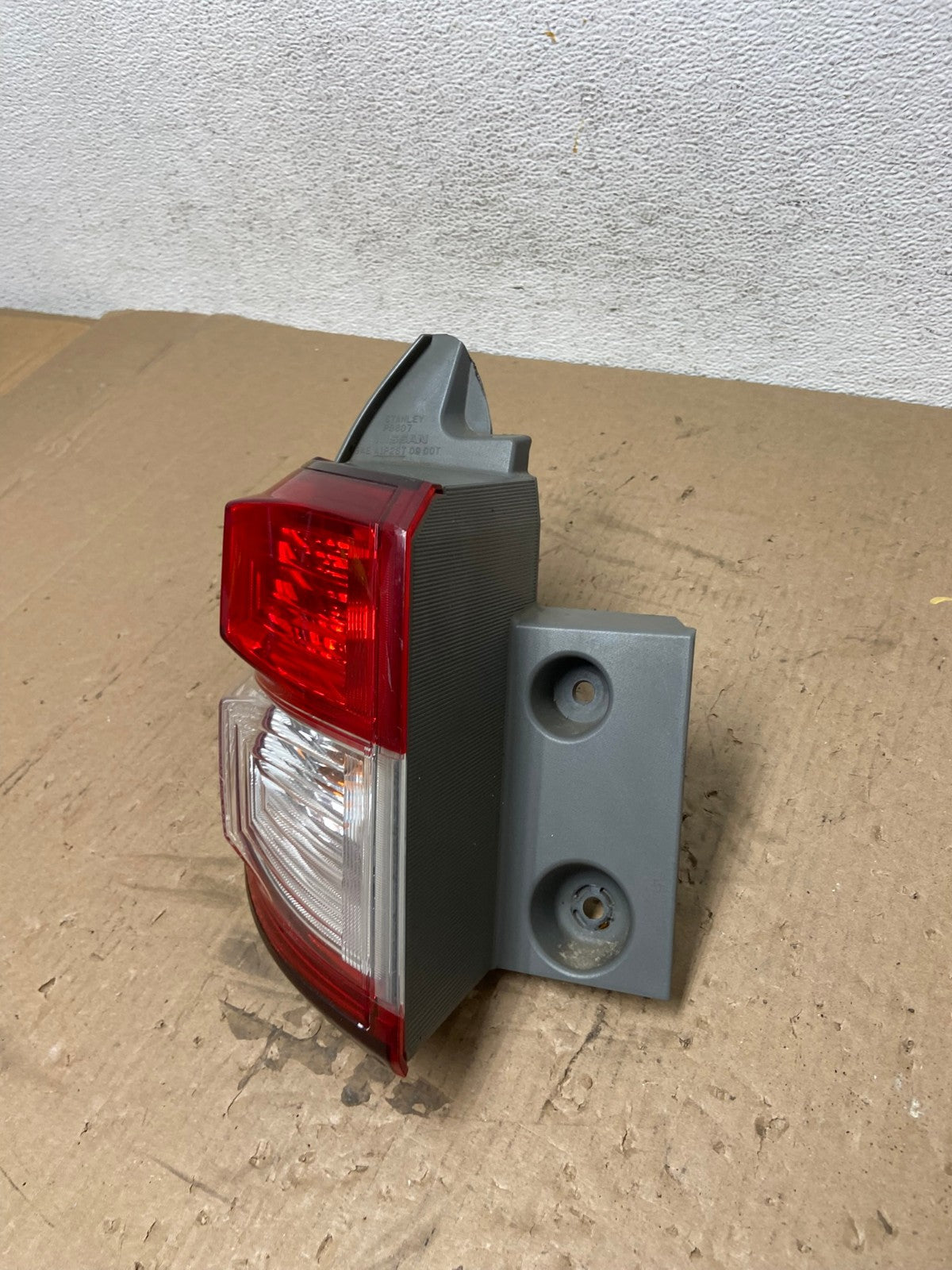2011 to 2017 Nissan Quest Left Passenger LH Side Tail Light AD7826 LK1