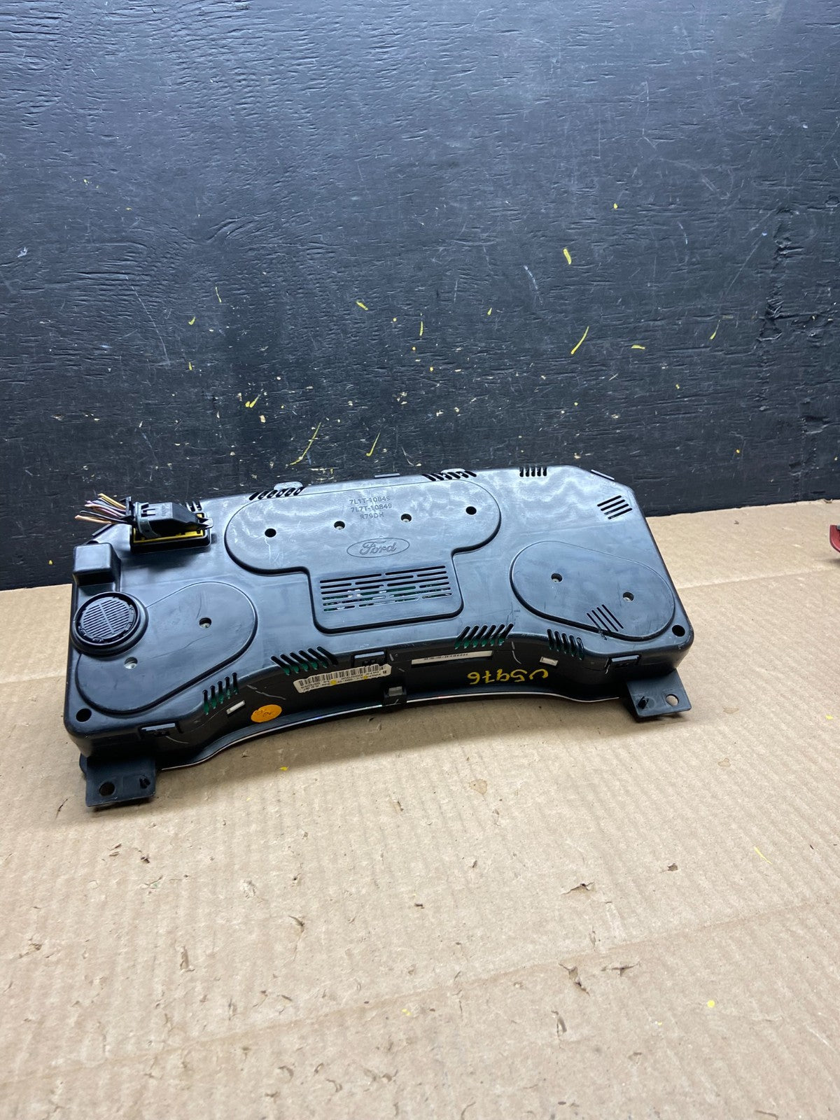 2007 Ford  Expedition Speedometer Cluster Gauge U5976 PS7