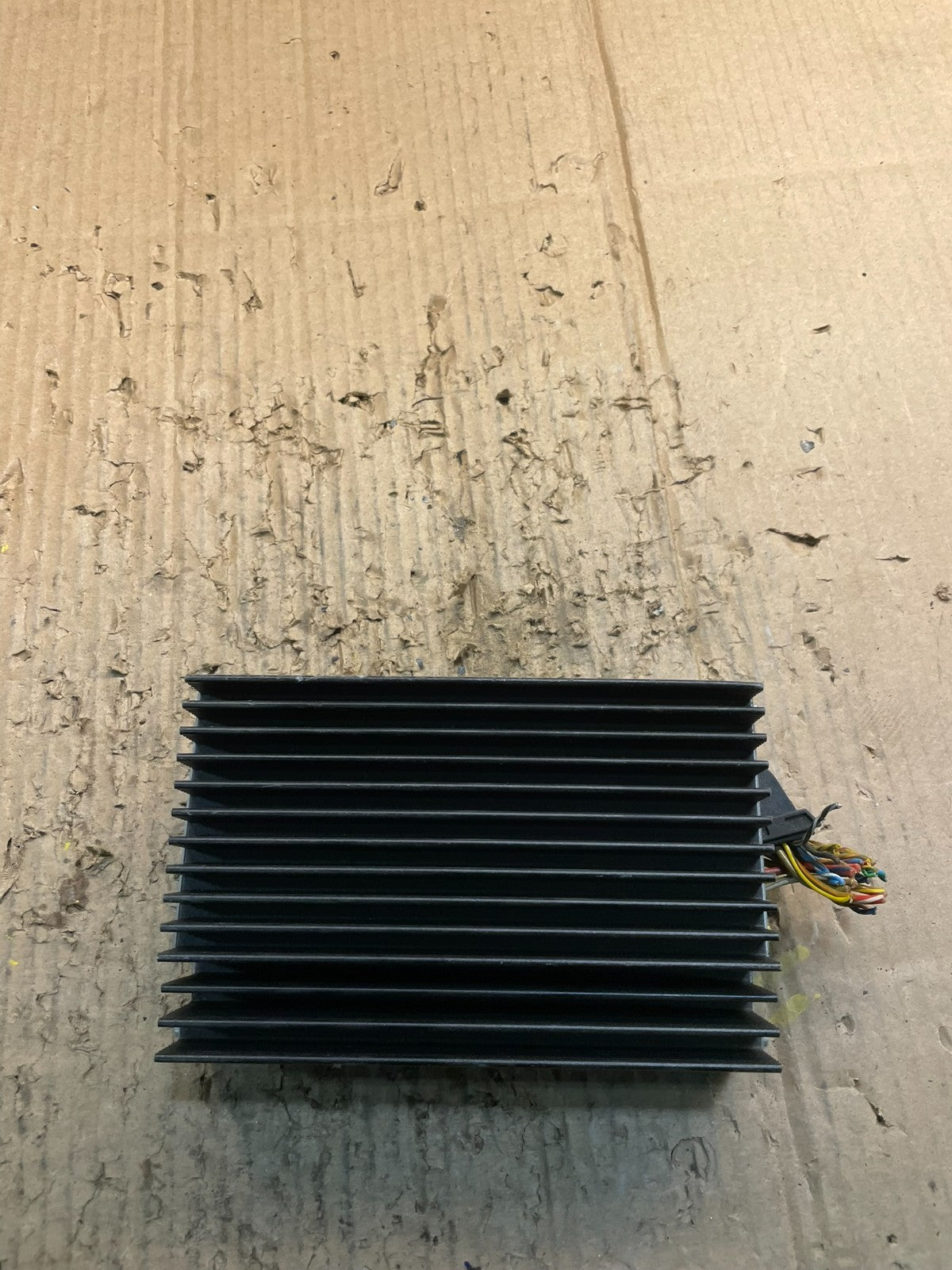 2007-2010 BMW X5 Top HiFi Lear Radio Audio Amplifier Amp OEM X4229 DG0