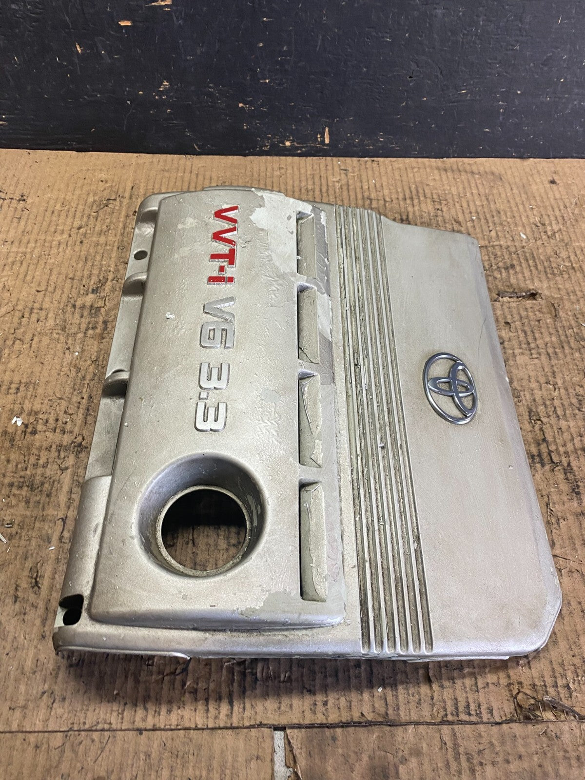 2004 to 2006 Toyota Sienna Highlander 3.3L  Top Engine Cover Lid N1970 PS2