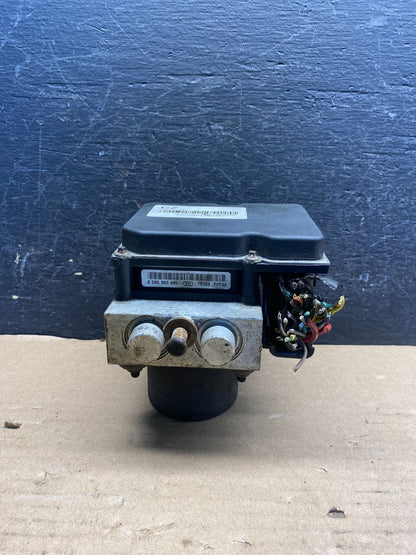 2009 2014 Chevrolet Tahoe Suburban ABS Anti Lock Brake Pump 15905732 ae2153 DG1