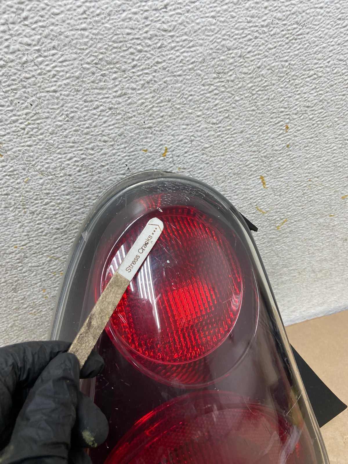 2000 to 2005 Chevrolet Monte Carlo Left Driver LH Side Tail Light AI2246 LK4