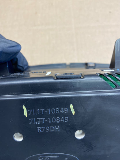 2007 2008 Ford  Expedition Speedometer Cluster Gauge 7l1t-10849-rb AB1860 DG5