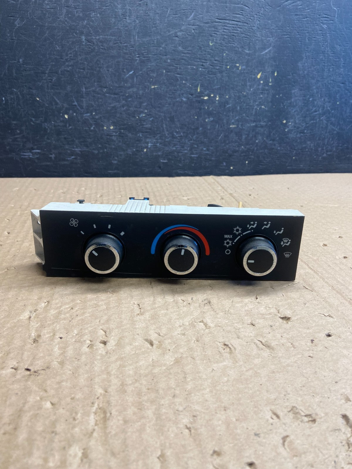 2008-2010 Chevrolet Express 1500 2500 3500 Climate Control Panel AF6279 DG0
