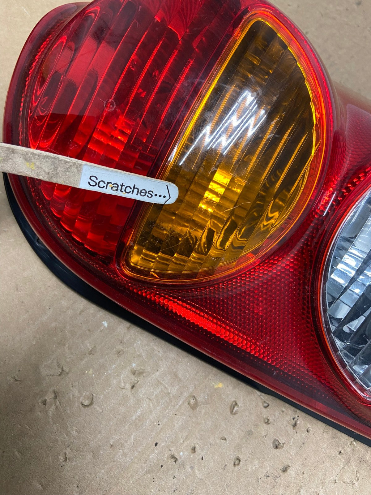 2002 2003 2004 Jeep Liberty Right Passenger Rh Side Tail Light OEM AA1284 DW3