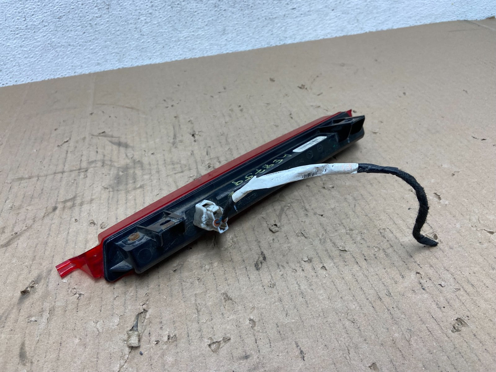 2009-2017 Chevrolet Traverse High Mounted 3rd Third Stop Brake Light AE8759 DG4