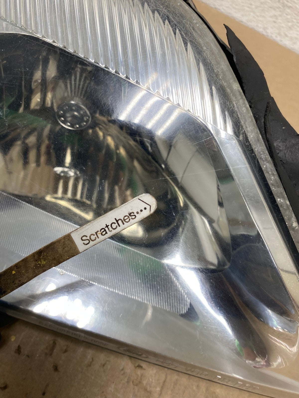 2000 to 2005 Mercury Sable Right Passenger Side Halogen Headlight AE9625 LK3