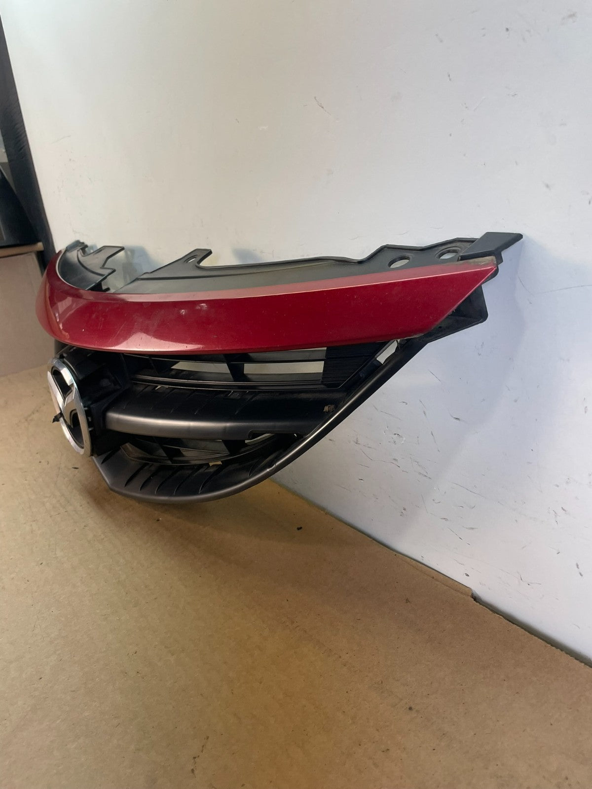 2014 to 2015 Mazda 6 Front Upper Grill Grille AF8781 DG1