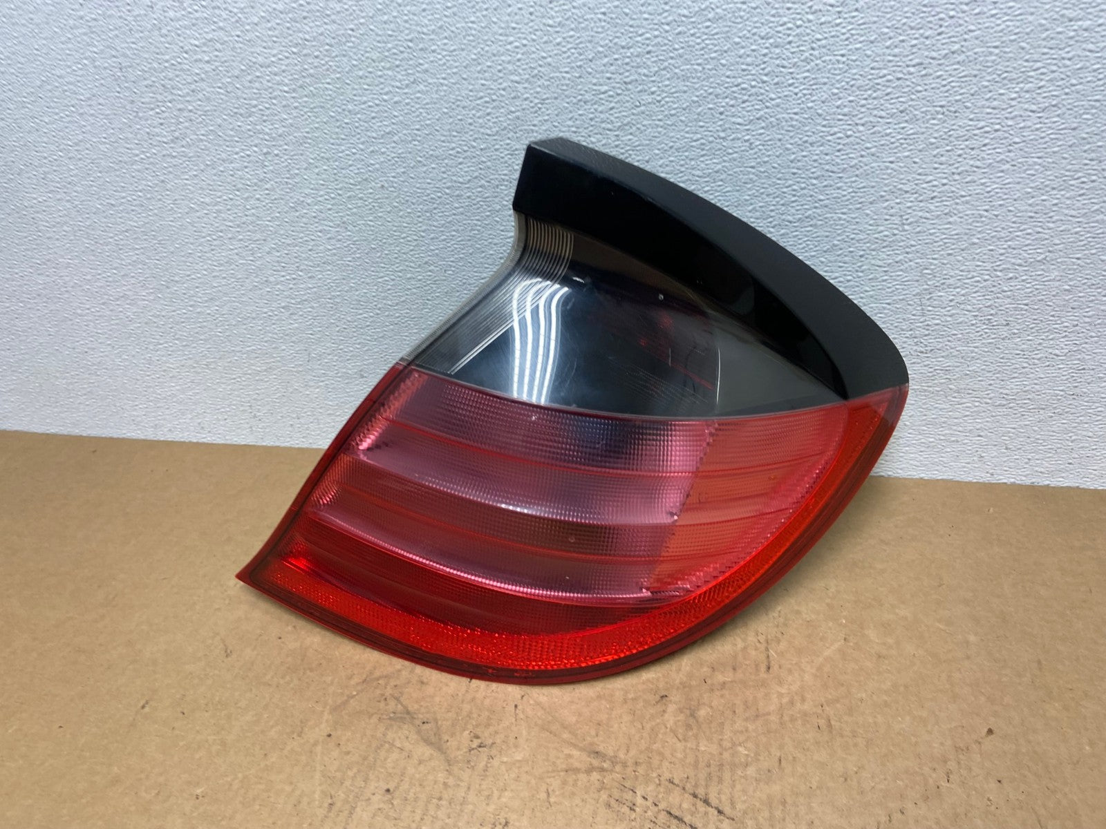2002 to 2004 Mercedes C-Class Coupe Right Passenger RH Side Tail Light AC2943 LK0