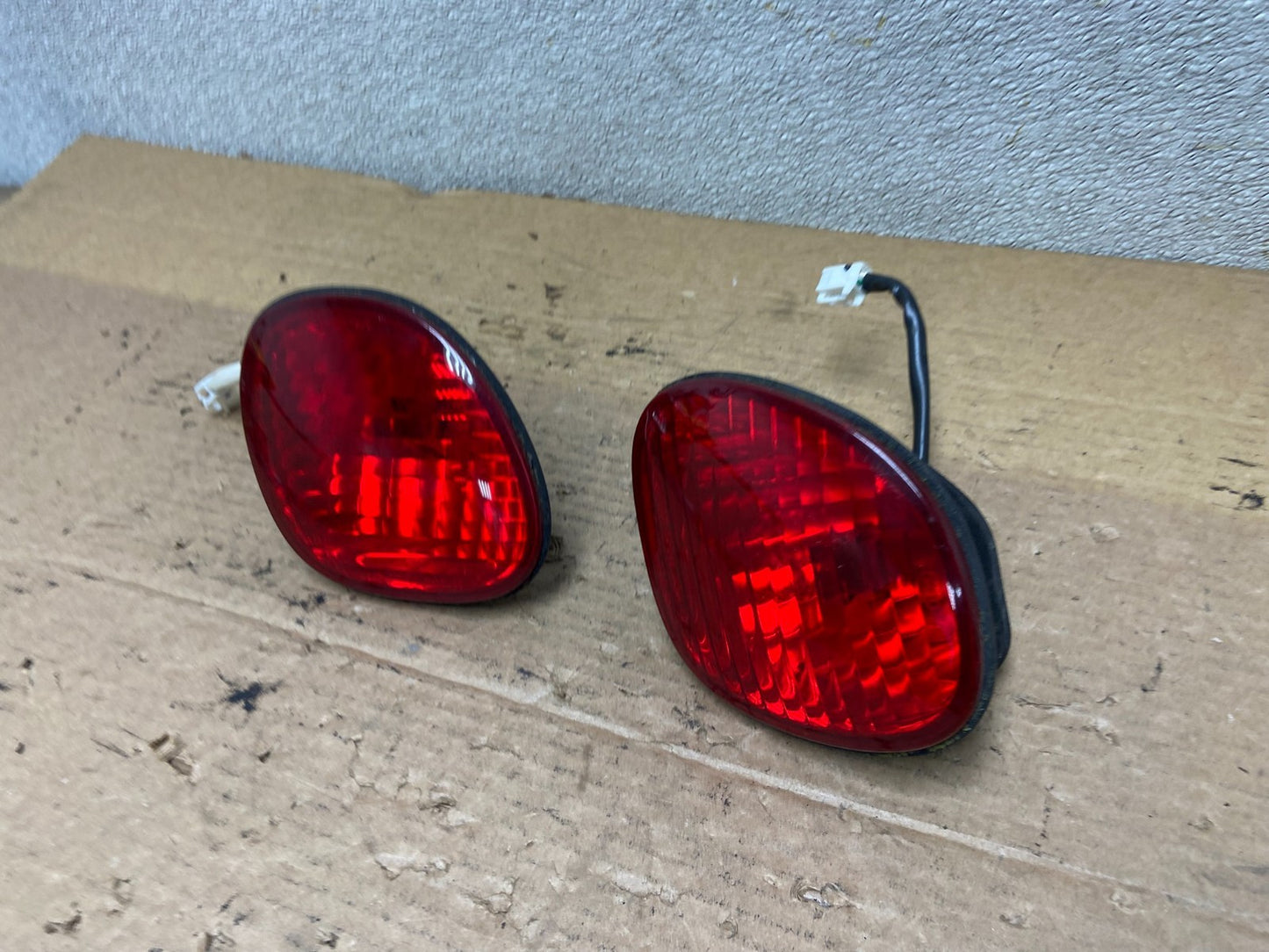 1998 to 2005 Lexus Gs300 Left+Right Tail Lights AB3385 LK1