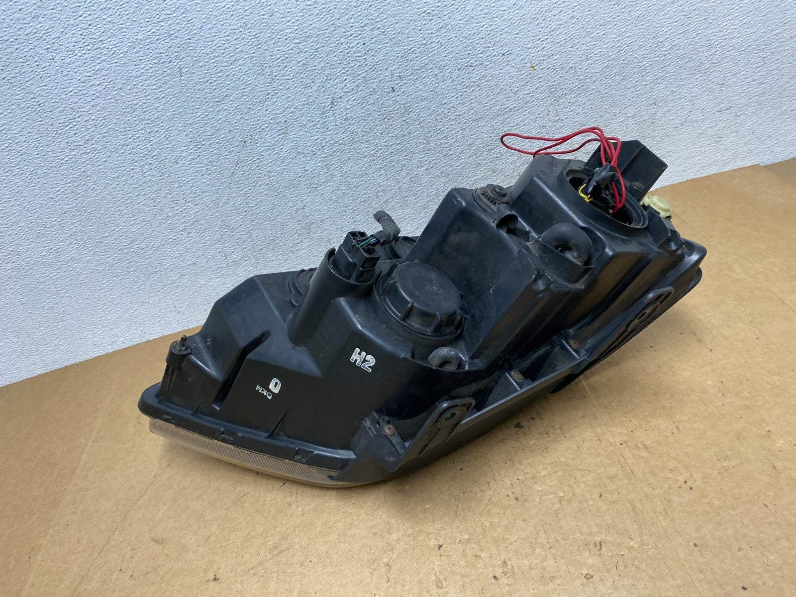 2009 2010 2011 Kia Borrego Left Driver LH Side Halogen Headlight AE3266 DW6