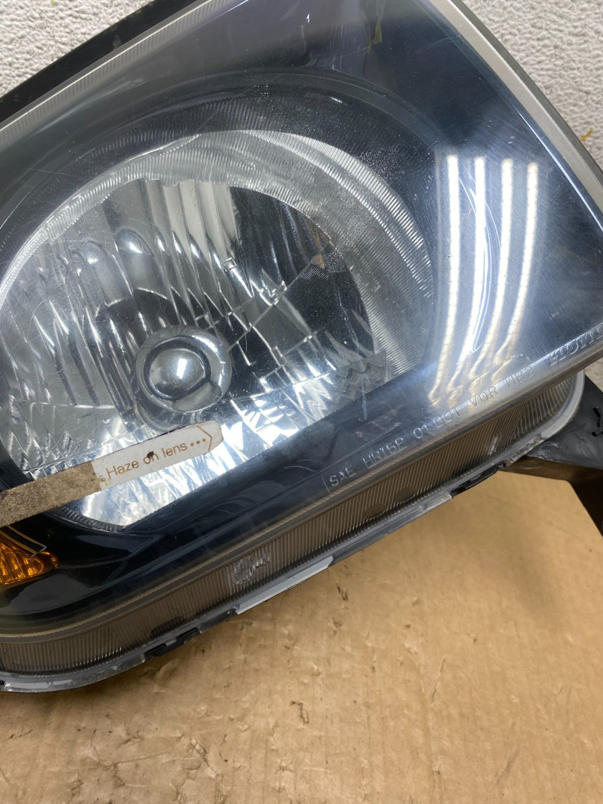 2003 to 2006 Honda Element Right Passenger Rh Side Headlight AI9060 DW4