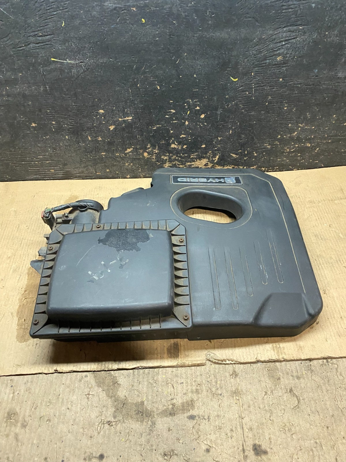 2013 to 2020 Ford Fusion Engine Motor Cover Shield  Black X3183 DG1