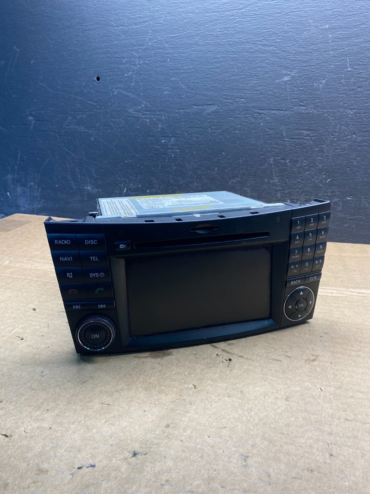 2009-2011 Mercedes Benz W211 E350 E500 Radio Screen Navigation Display ad3400 DG0