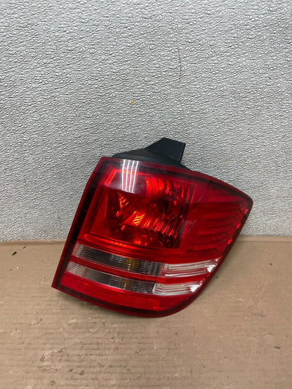 2009 - 2011 Dodge Journey Right Passenger Side Tail Light Oem AB0012 LK0