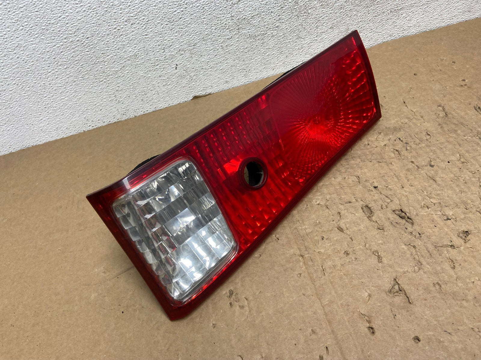 2000-2001 Toyota Camry Tail Light Right Passenger Rh Side Inner AG1339 LK2