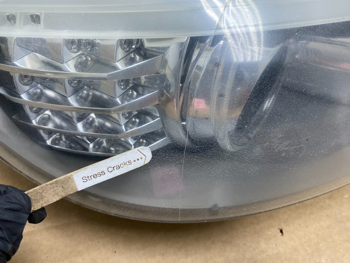 2009-2011 Bmw 3 Series 328i 4/D Sedan Right Passenger Headlight Xenon AH77493