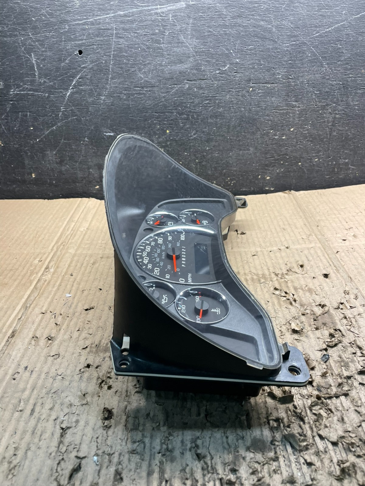 2008 to 2010 Chevrolet Express Speedometer Cluster Gauge X9844  DG6