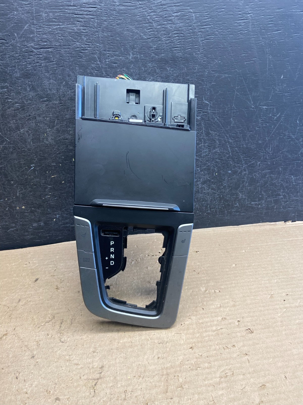 2017 - 2018 Hyundai Elantra Shifter Bezel Center Console Storage AH5429 DG0