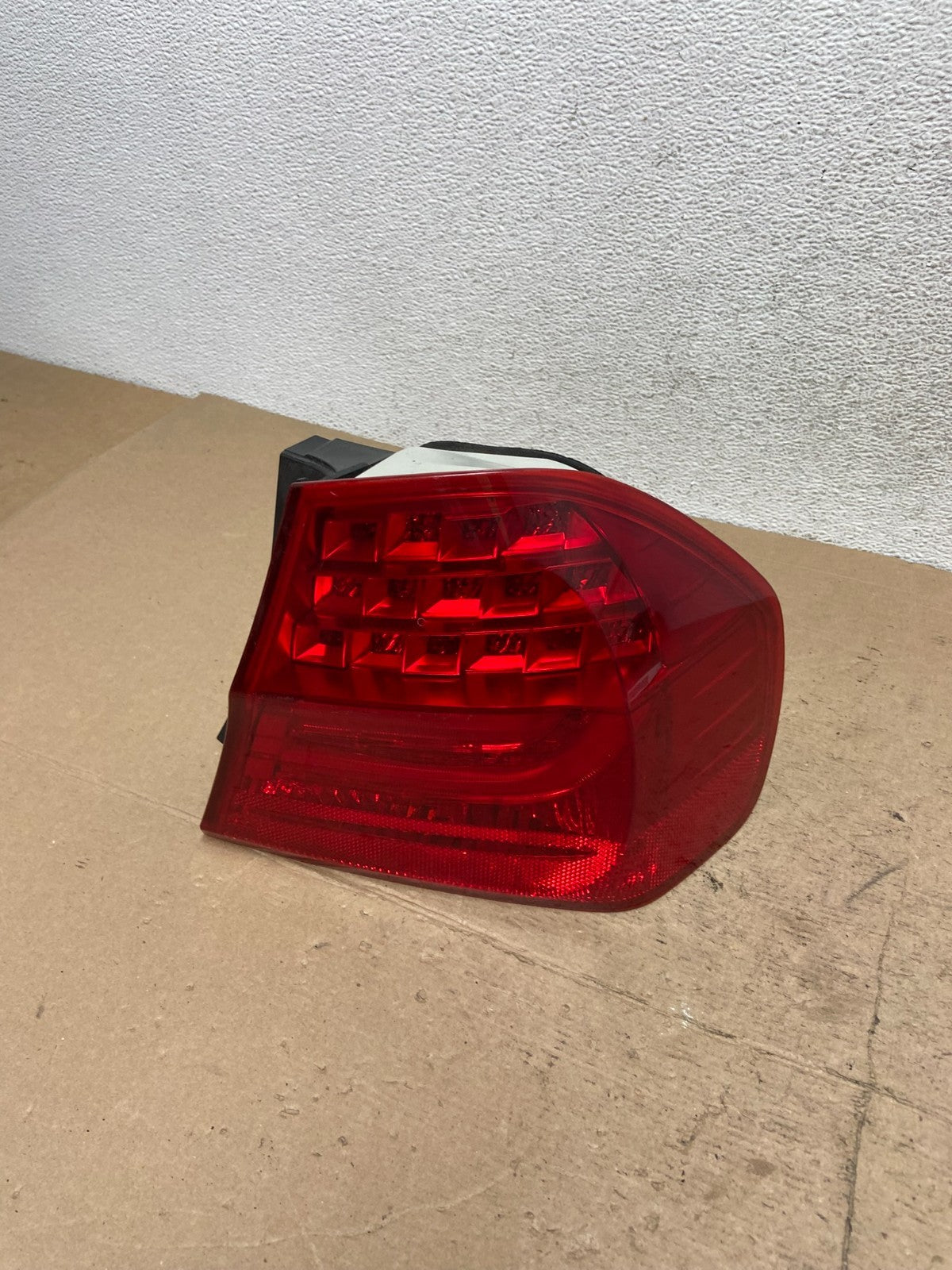 2009 2010 BMW 328i 3 Series Right Passenger RH Side Tail Light DEPO AF5164 DW0