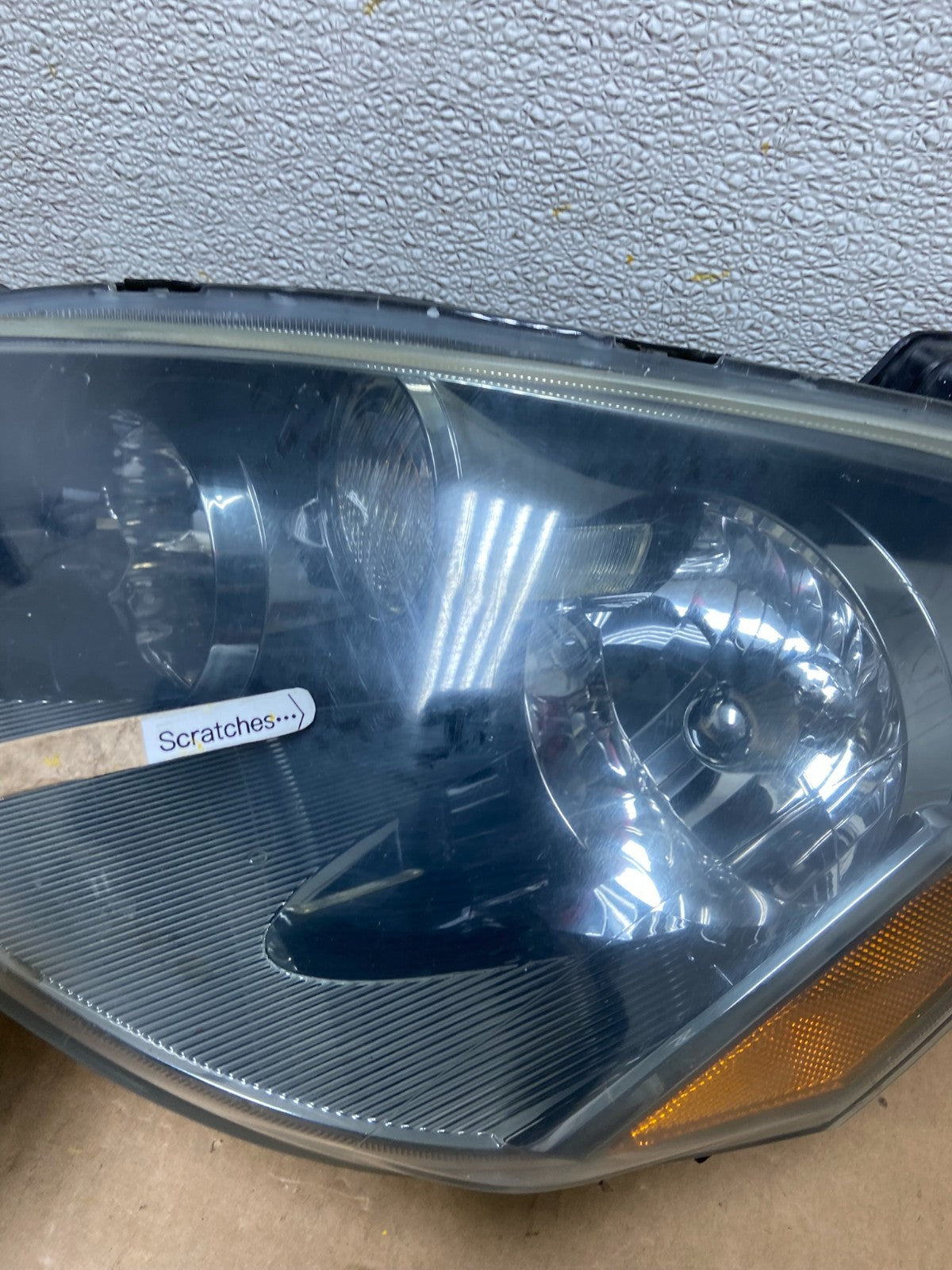 2005 to 2006 Nissan Altima Left+Right Side Set Halogen Headlights OEM Z9335 DW4