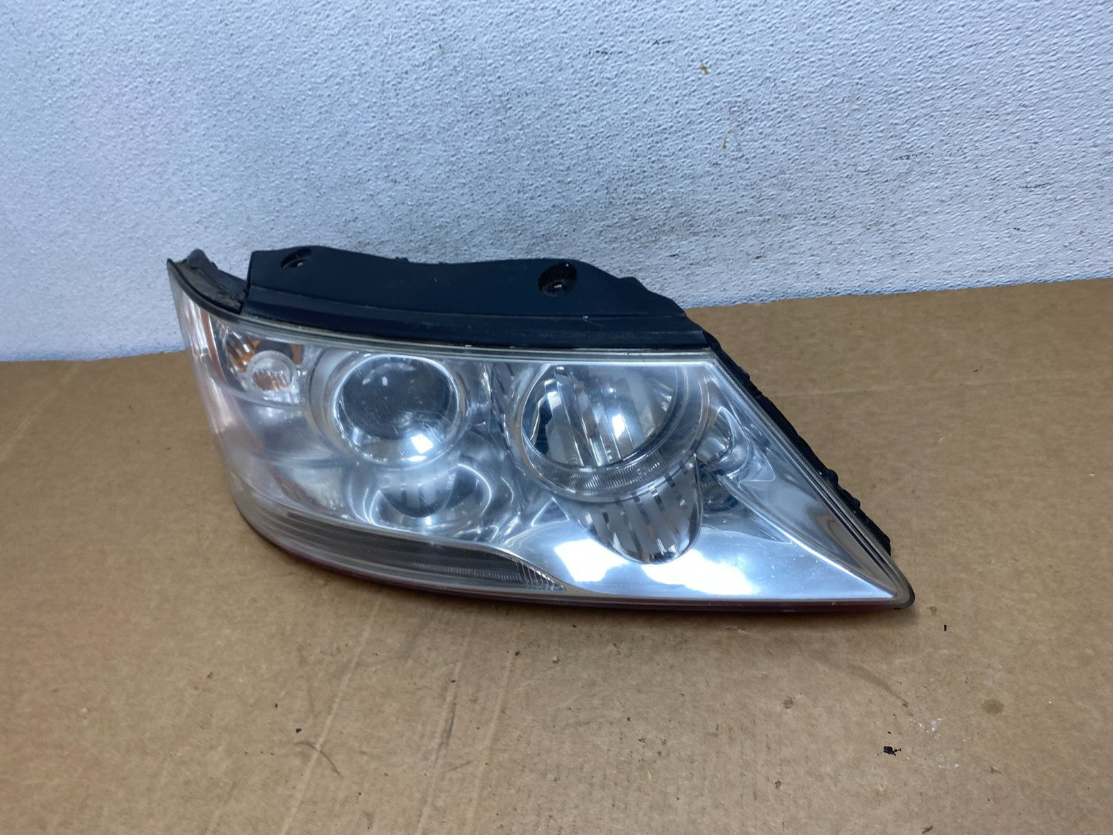 2009 to 2010 Hyundai Sonata Right Passenger RH Side Headlight Halogen AD6044 DW1