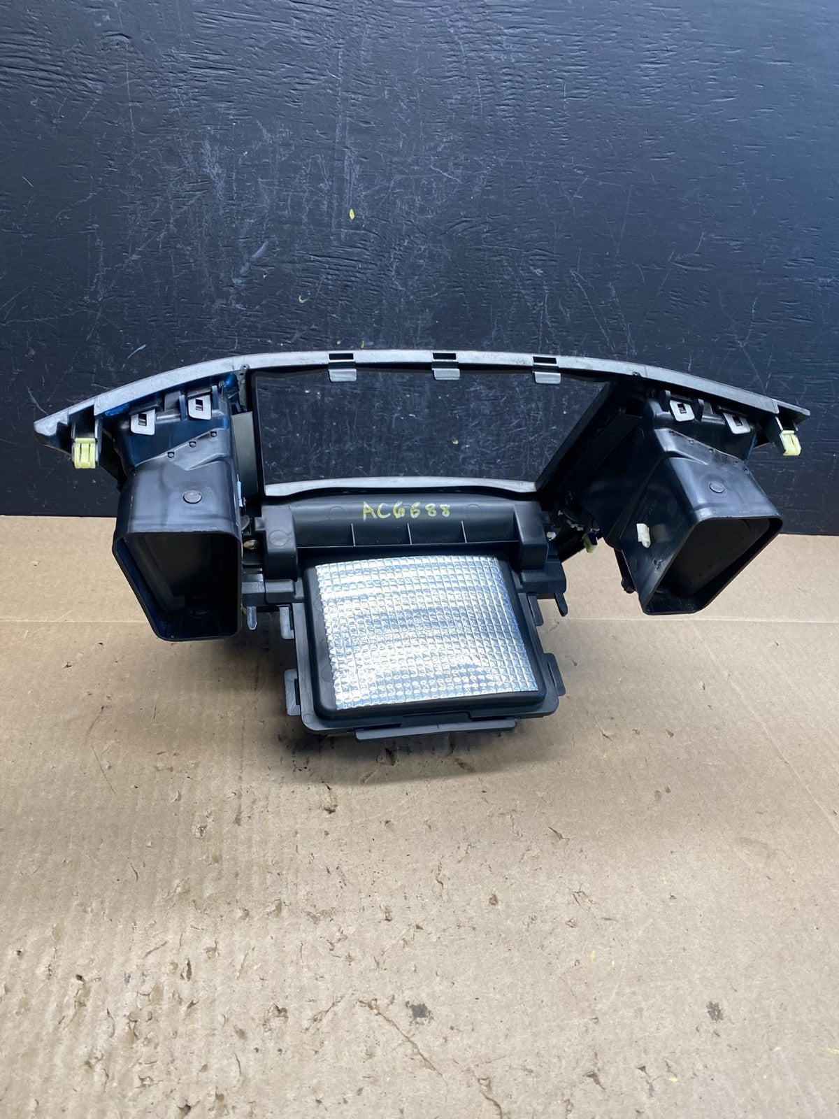 2010-2014 Subaru Legacy Outback Vent Radio Panel Trim Bezel AC6688 DG4
