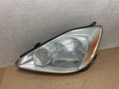 2004-2005 Toyota Sienna Left Driver LH Side Halogen Headlight AA0610 DW0