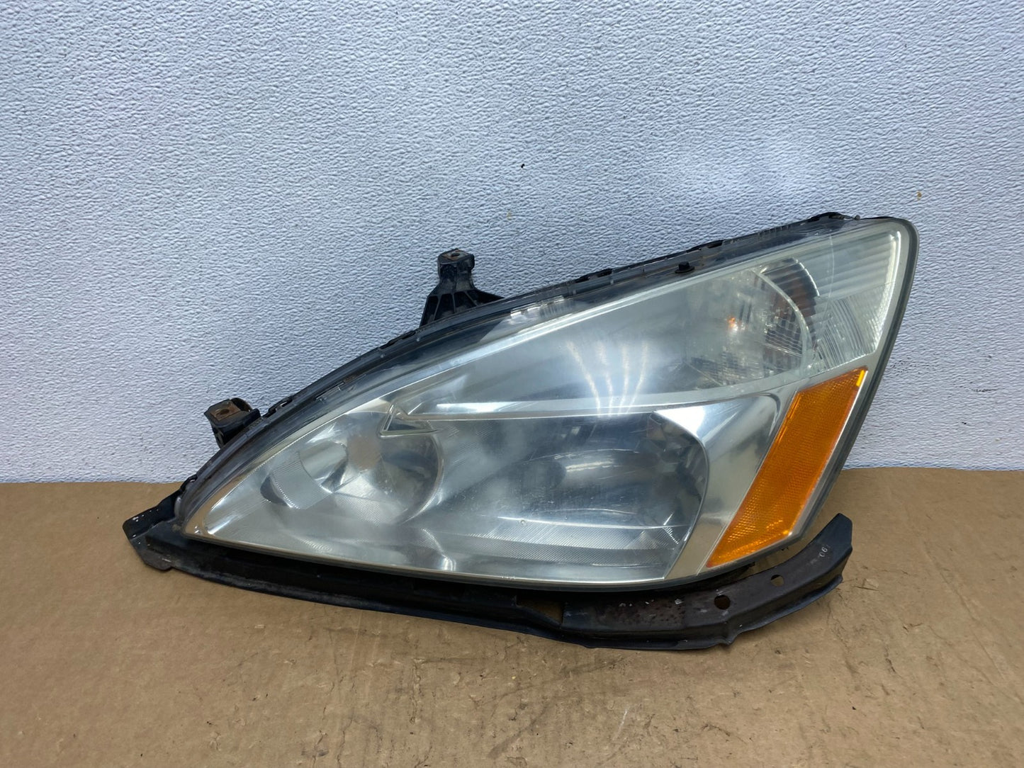 2003 - 2007 Honda Accord Left Driver LH Halogen Headlight AD1322 DW0