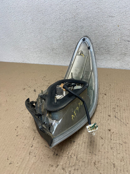2005 - 2006 Lexus ES330 Left Driver LH Side Tail Light AF7161 DW6