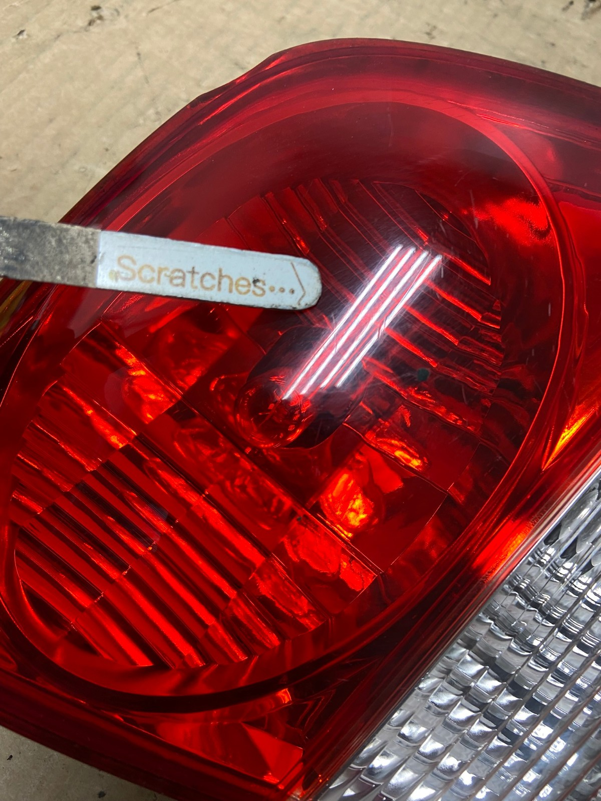 2001 2002 Mazda Millenia Left Driver LH Side Inner Tail Light AI8067 LK3