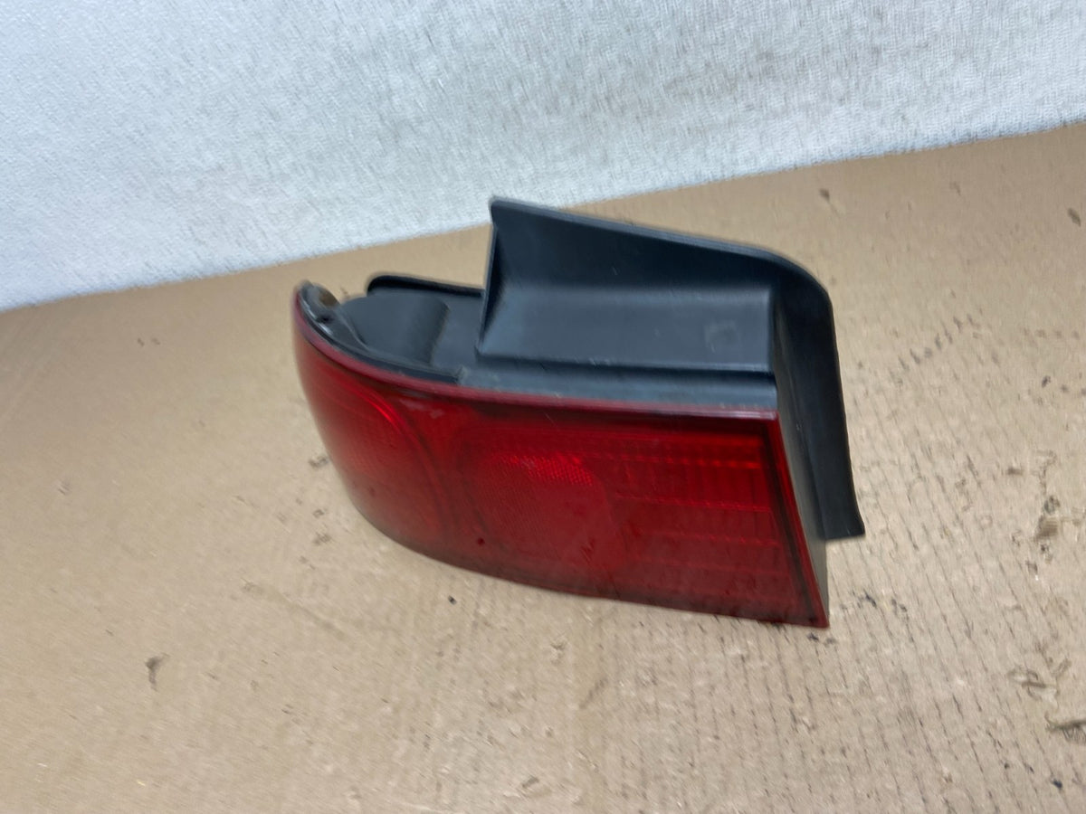 1993 to 1995 Honda Integra 4D Sedan Left Driver Side tail Light AF32411