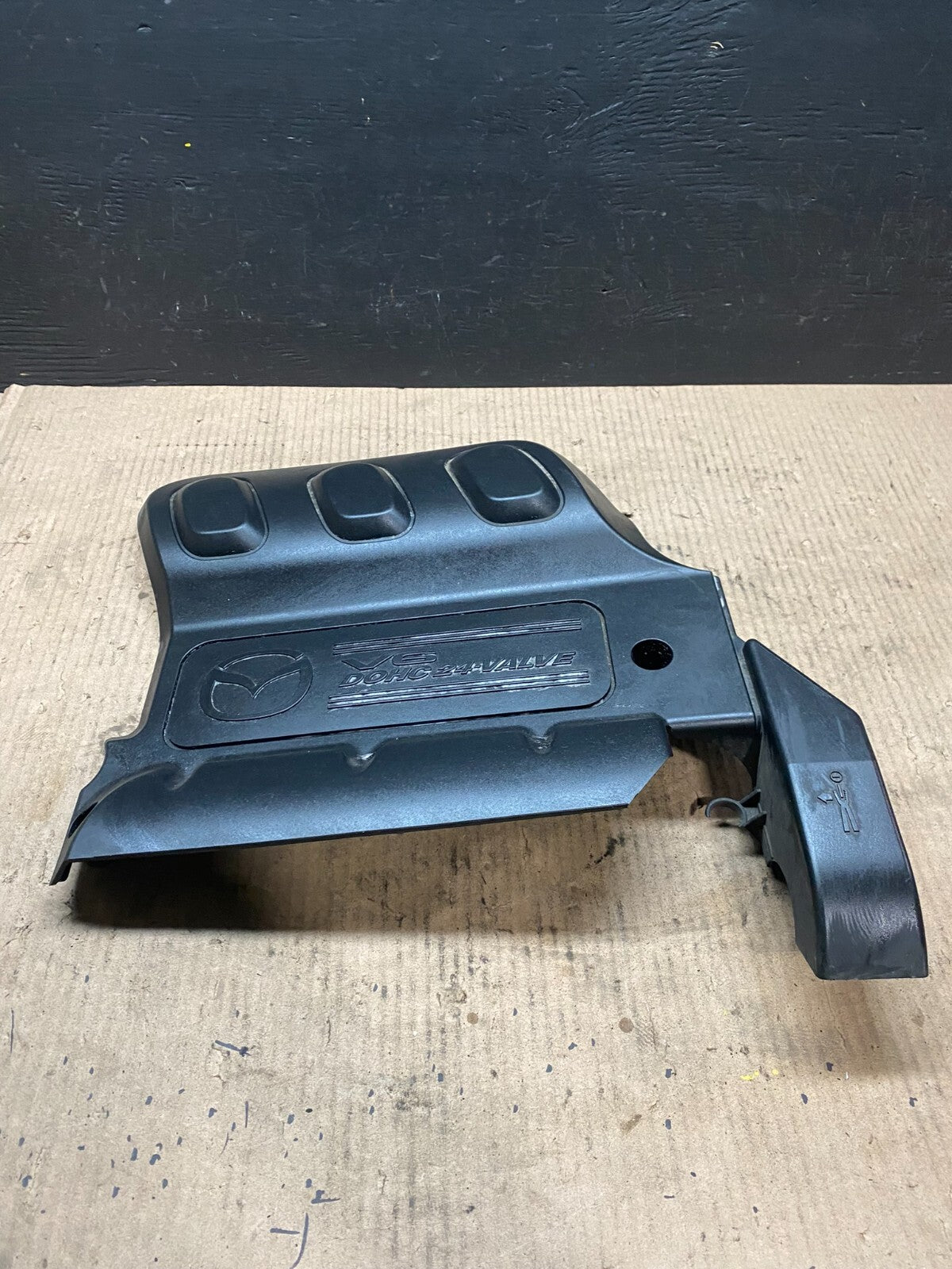 2008 Mazda Tribute  DOHC 24 VALVE Engine Shield Top Cover E48300