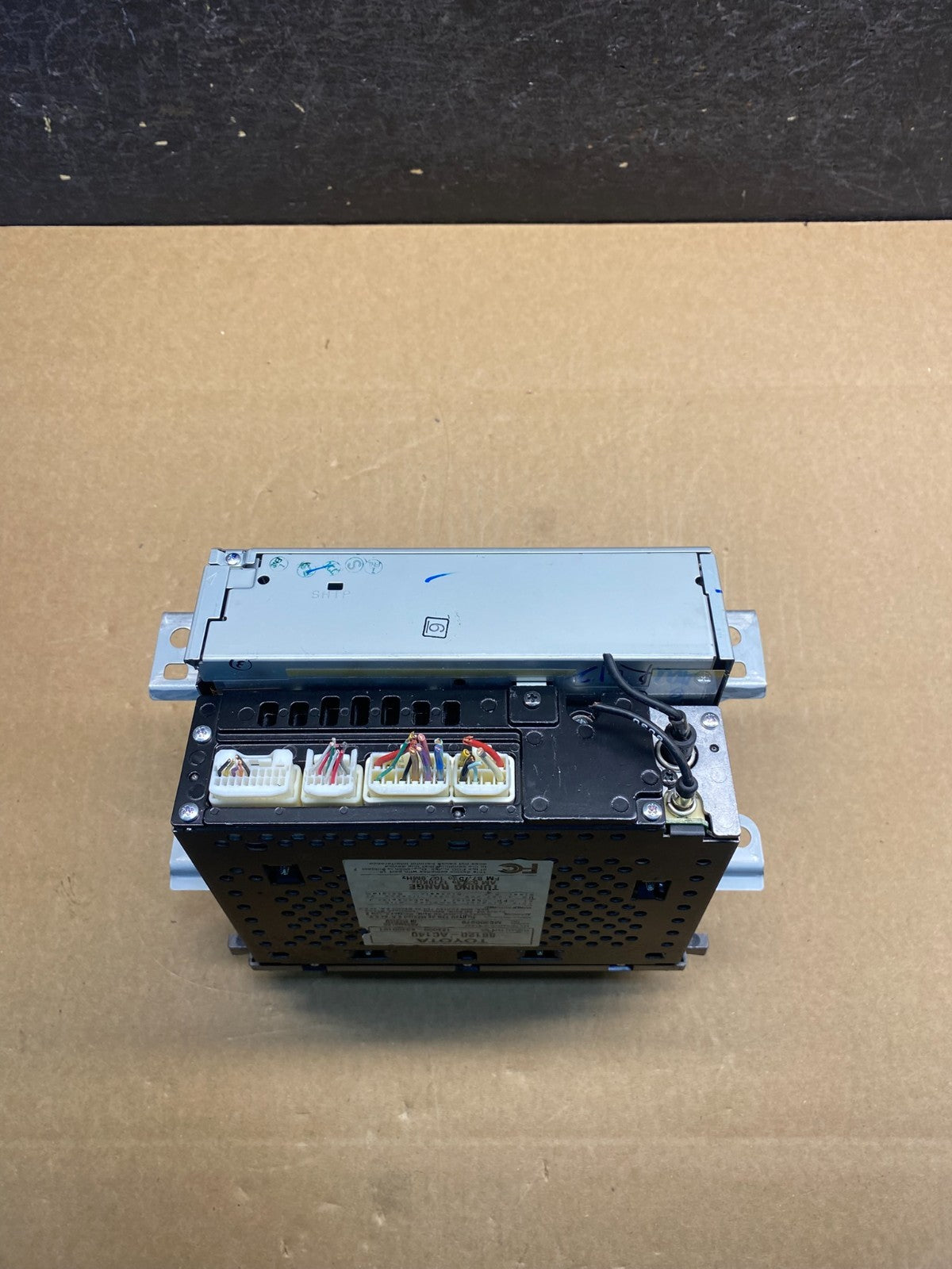 2005 2006 2007 Toyota Avalon AM FM CD Mp3 Radio Receiver AG7352 DG5