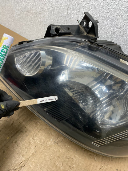 2004 to 2005 Mazda Mpv Black Bezel Right Passenger RH Headlight Oem AC0201 DW4