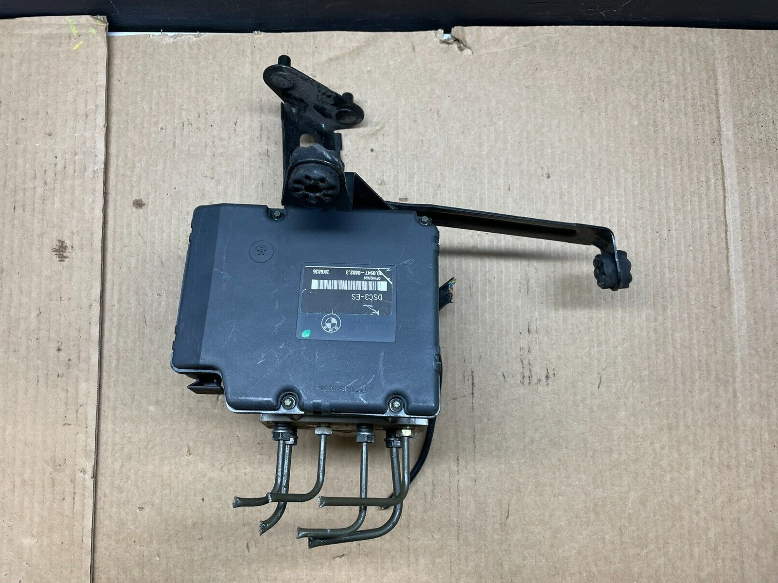 BMW ABS Anti-Lock Brake Pump 6752639 OEM D85153