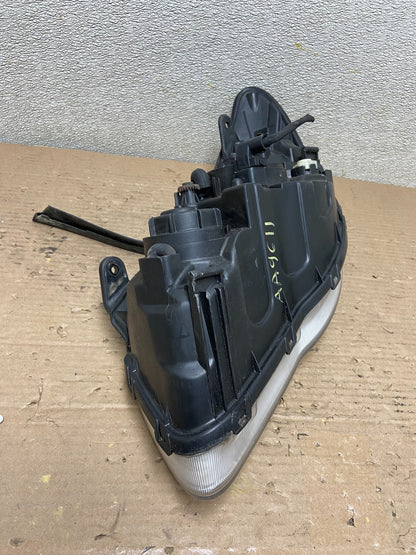 2007 2008 2009 2010 Hyundai Elantra Right Passenger Side Headlight OEM AA9611 DW8