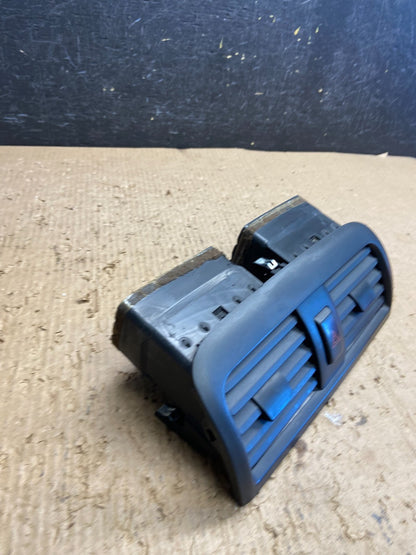 2000 to 2004 Toyota Avalon Center Console Dashboard Air Vent AF1719 DG1