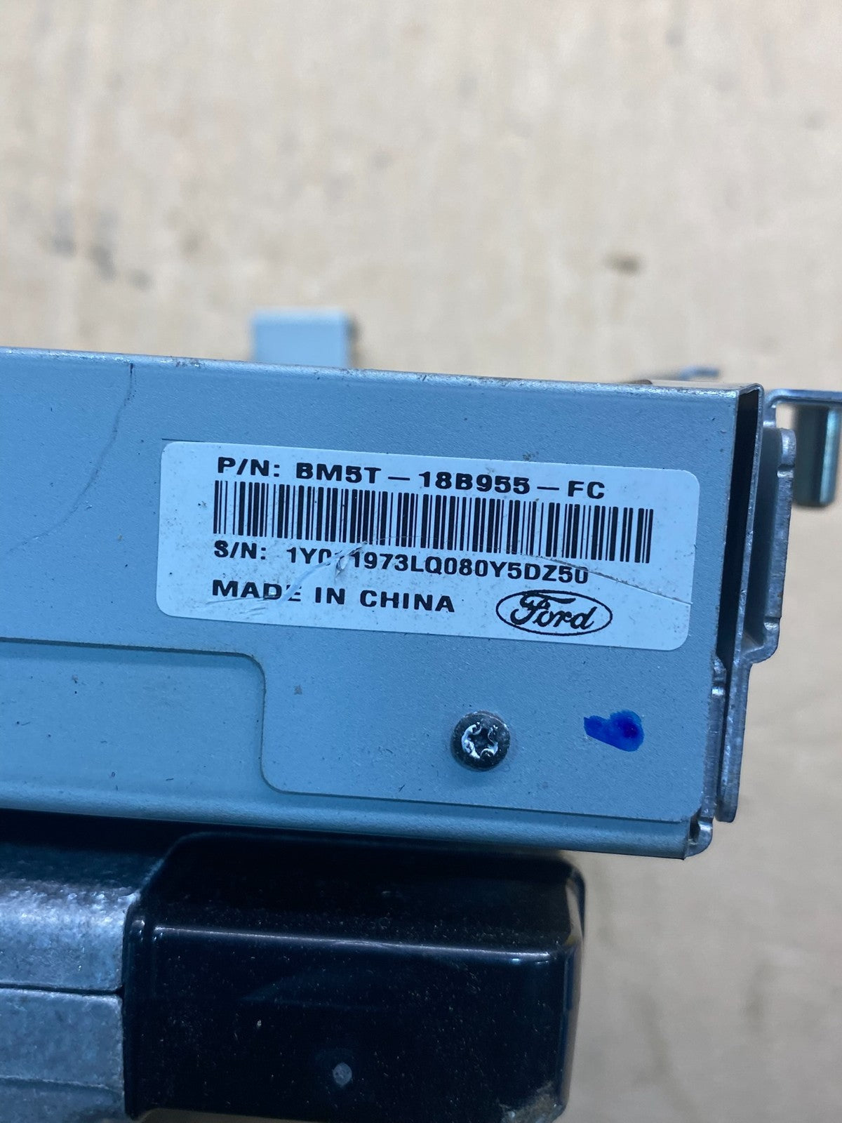 2012 2013 2014 Ford Focus Screen Radio Audio Receiver AM FM CD MP3 AJ0531 DG4