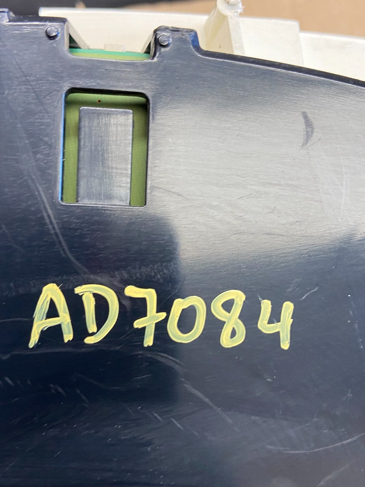 2004 to 2007 Chevrolet Express Speedometer Cluster Gauge AD7084 DG6