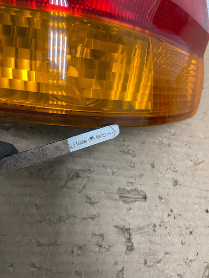 2002 2003 2004 Honda Odyssey Right Passenger Side Tail Light AH9138 LK6